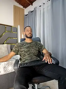 Oliver bigblack cock online show from 04.01.26