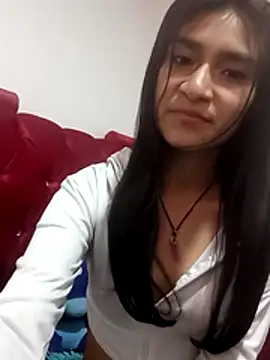 Snapshot of KarolaMendez chatting on 03.19.26 KarolaMendez online show from 03.19.26