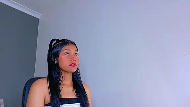 TaniaTaylor   online show from 03.29.26