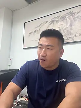 Snapshot of Cunzhangshibage02 chatting on 05.18.26 Cunzhangshibage02 online show from 05.18.26