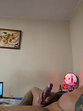 Snapshot of Czarnykonik7111 chatting on 07.23.26 Czarnykonik7111 online show from 07.23.26