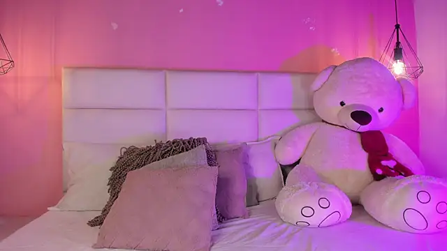 KarolyneLune online show from 04.19.26