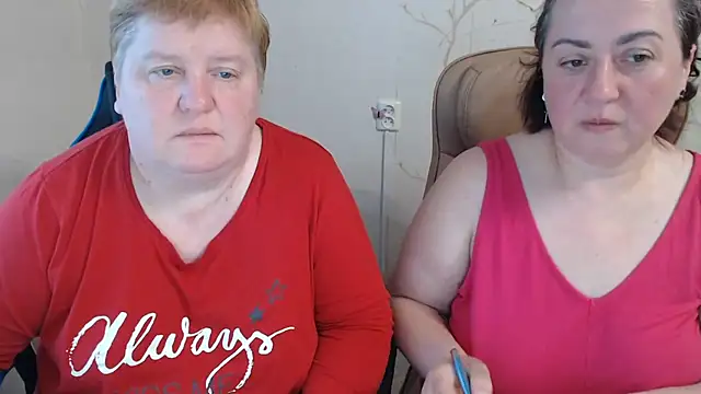 Snapshot of Lindy-Jeanie chatting on 05.29.26 Lindy-Jeanie online show from 05.29.26