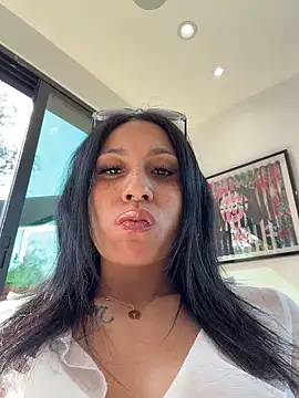 Snapshot of FerrariFrench chatting on 02.25.26 FerrariFrench online show from 02.25.26