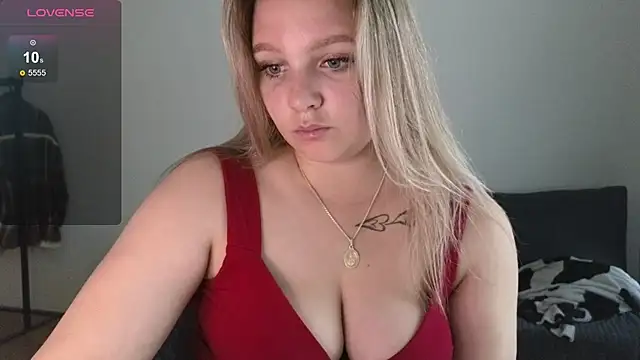 Snapshot of bettyloveu chatting on 07.06.26 bettyloveu online show from 07.06.26