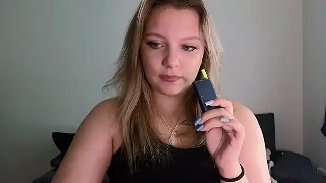 Snapshot of bettyloveu chatting on 07.14.26 bettyloveu online show from 07.14.26