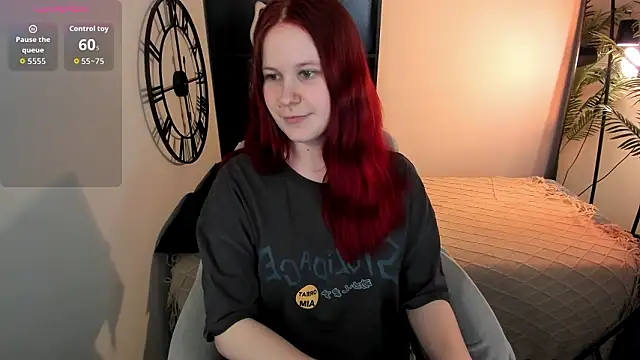 Snapshot of DorothyDorr chatting on 03.13.26 DorothyDorr online show from 03.13.26