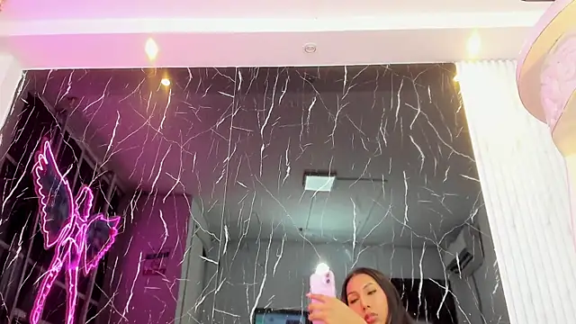 Snapshot of Mia_hornny_ chatting on 06.28.26 Mia hornny online show from 06.28.26