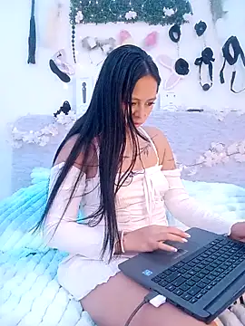 Snapshot of Candycinnamon_0718 chatting on 04.01.26 Candycinnamon 0718 online show from 04.01.26