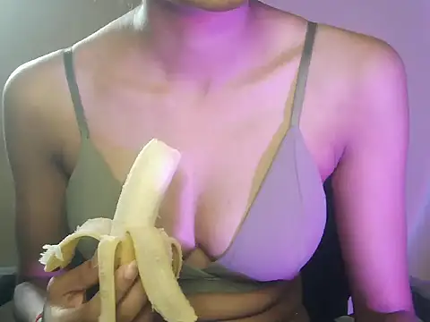 Snapshot of desi_gori chatting on 07.08.26 desi gori online show from 07.08.26