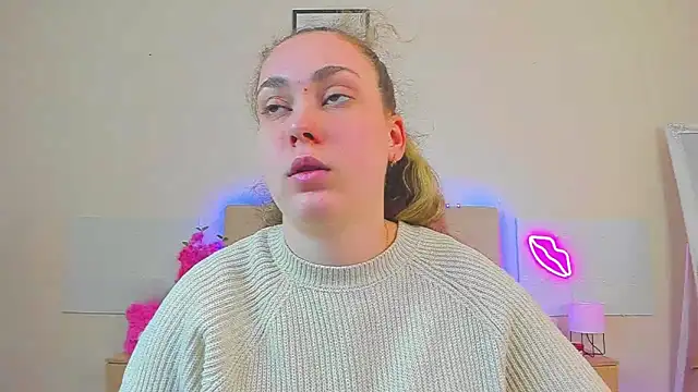 MelanieCuty online show from 04.24.26