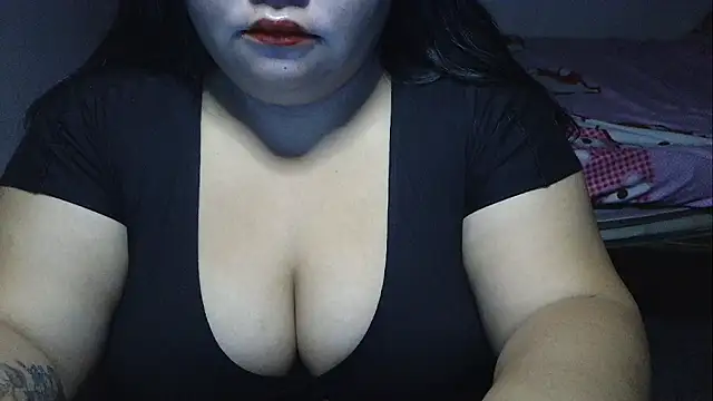 prettycarla  online show from 05.02.26