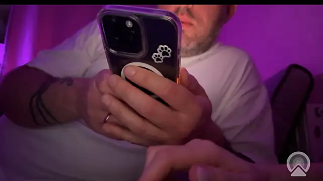 Snapshot of garnet_hornet chatting on 03.16.26 garnet hornet online show from 03.16.26