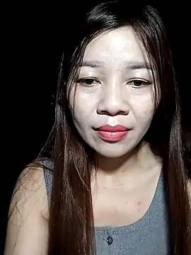 Yiyi102300 online show from 04.26.26