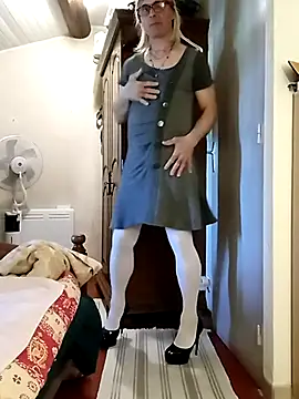 stephie83 online show from 04.04.26