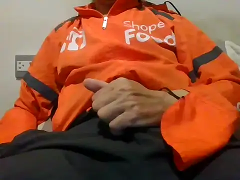 Snapshot of boyshowab chatting on 03.17.26 boyshowab online show from 03.17.26