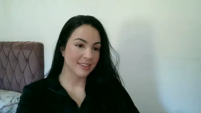 Snapshot of AnabeleNogueira chatting on 06.18.26 AnabeleNogueira online show from 06.18.26