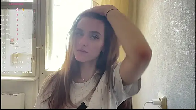 Snapshot of Moonstarisrares chatting on 06.18.26 Moonstarisrares online show from 06.18.26