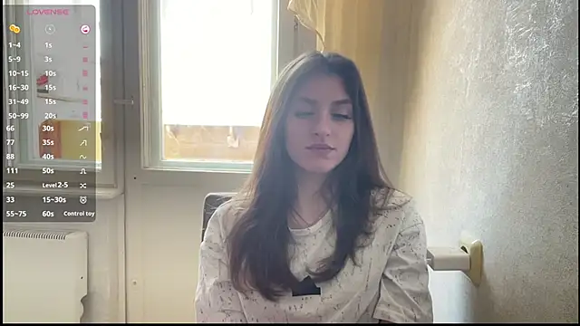 Snapshot of Moonstarisrares chatting on 06.18.26 Moonstarisrares online show from 06.18.26