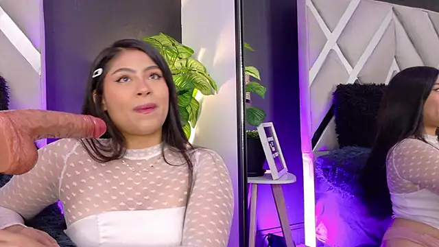 Snapshot of Aleksa_way chatting on 04.27.26 Aleksa way online show from 04.27.26