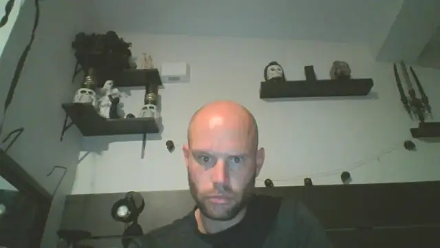 Snapshot of CaptCraker chatting on 04.01.26 CaptCraker online show from 04.01.26
