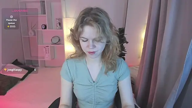 ElizabethVane online show from 04.25.26