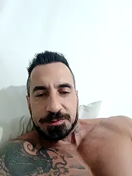 Snapshot of muscle_model33 chatting on 03.15.26 muscle model33 online show from 03.15.26