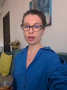 IreneBlue  online show from 04.05.26