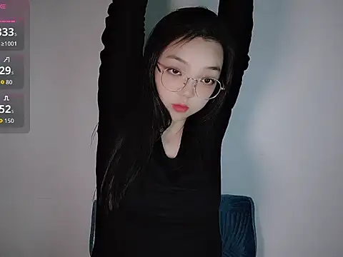 Snapshot of oblakitty_ chatting on 03.15.26 oblakitty online show from 03.15.26