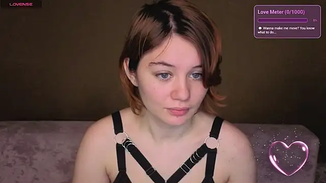 Snapshot of ElizabethRedWings chatting on 05.05.26 ElizabethRedWings online show from 05.05.26