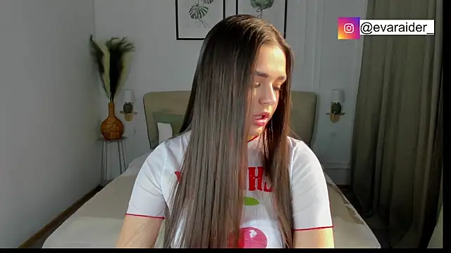 EvaRaider online show from 03.29.26