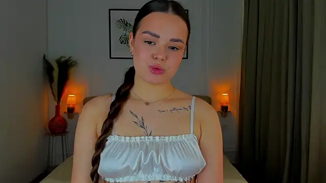 EvaRaider online show from 04.05.26