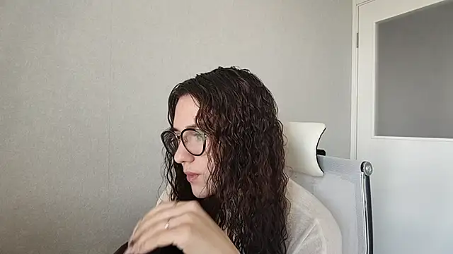 LaritaTocchio online show from 04.28.26