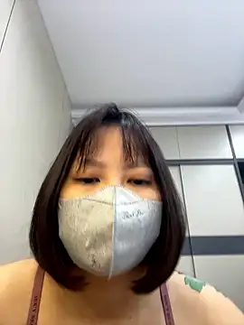 Snapshot of -Binana- chatting on 03.16.26 -Binana- online show from 03.16.26