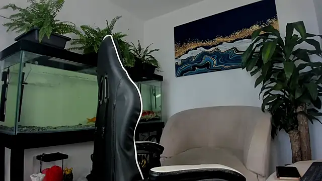 Snapshot of lia_lovelly01 chatting on 07.14.26 lia lovelly01 online show from 07.14.26