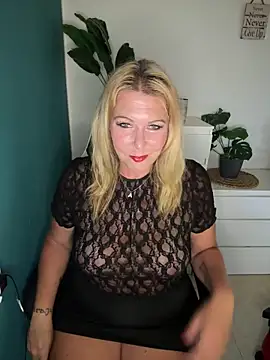SuesseAurelie1 online show from 06.04.26