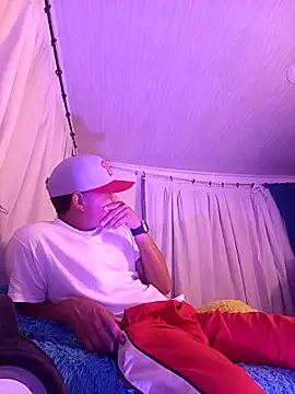 Snapshot of Deedpool_20cm chatting on 03.19.26 Deedpool 20cm online show from 03.19.26