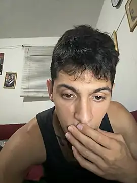 Snapshot of ElDurito25 chatting on 03.27.26 ElDurito25 online show from 03.27.26