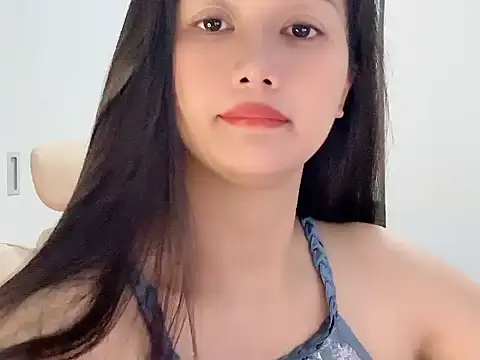 AmyLinee 1 online show from 06.05.26