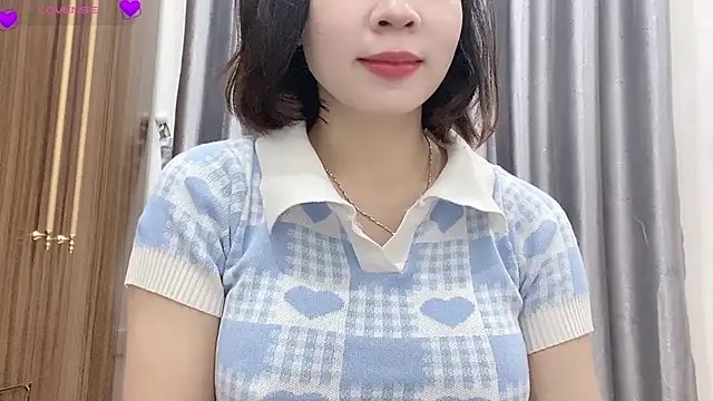 Snapshot of Ryo-Jisoo chatting on 06.18.26 Ryo-Jisoo online show from 06.18.26