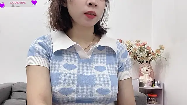 Snapshot of Ryo-Jisoo chatting on 06.29.26 Ryo-Jisoo online show from 06.29.26