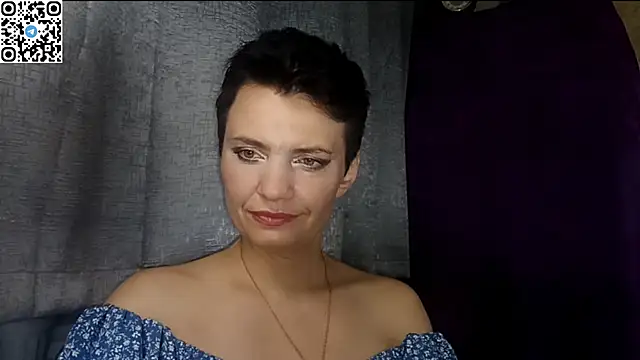 HotMamaQueen234 online show from 05.21.26