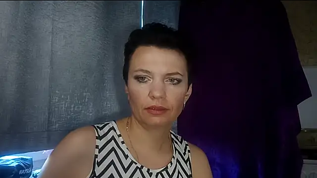 HotMamaQueen234 online show from 07.31.26