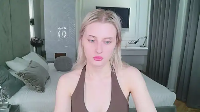 Snapshot of oh__lily chatting on 07.29.26 oh lily online show from 07.29.26