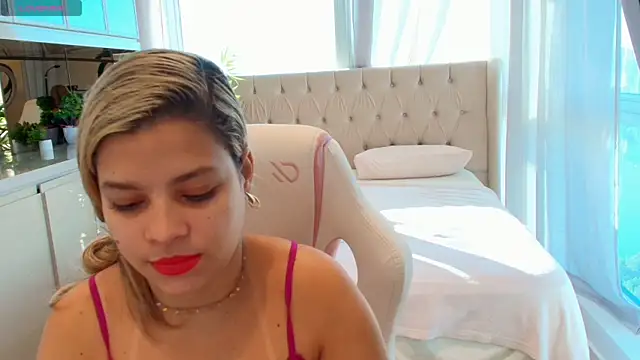 Snapshot of Florence_Ford chatting on 06.08.26 Florence Ford online show from 06.08.26