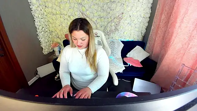 AlissyaGrayy online show from 04.18.26