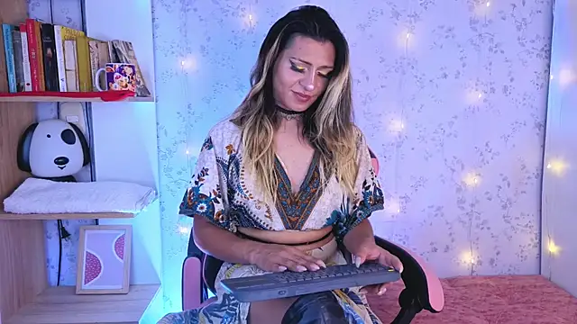 Snapshot of _Alexaavandercloude chatting on 07.18.26 Alexaavandercloude online show from 07.18.26