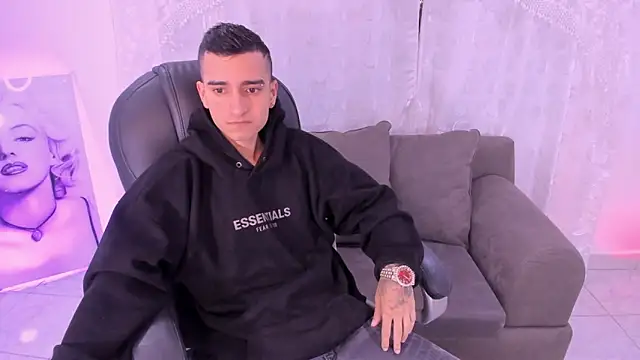 Snapshot of Ethann_Boy chatting on 03.24.26 Ethann Boy online show from 03.24.26