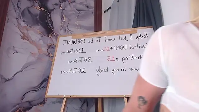 Astrid Porno online show from 04.30.26