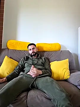 AmicisegretiITA online show from 04.17.26